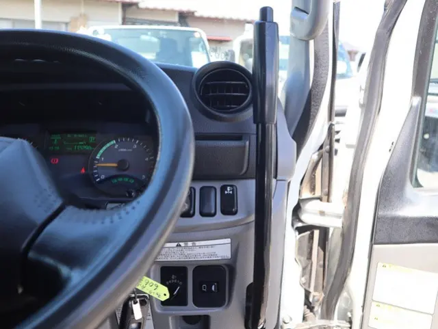 三菱 キャンター TPG-FEA50(2WD)の写真42