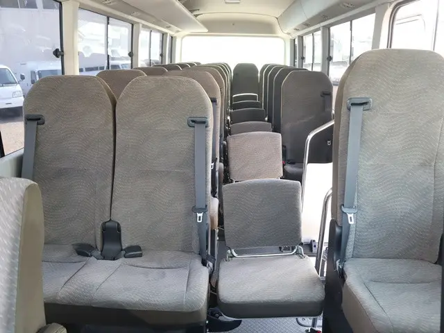 日野 リエッセⅡ SKG-XZB70M(2WD)の写真16