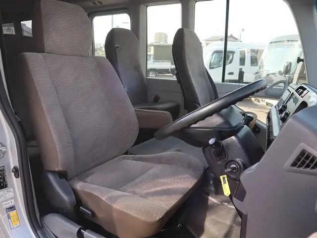 日野 リエッセⅡ SKG-XZB70M(2WD)の写真34