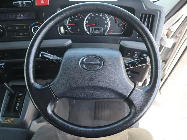 日野 リエッセⅡ SKG-XZB70M(2WD)の写真36