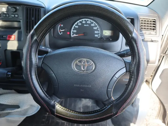 トヨタ タウンエーストラック DBF-S402U(2WD)の写真4