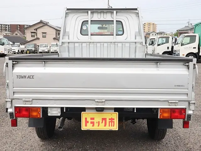 トヨタ タウンエーストラック DBF-S402U(2WD)の写真6