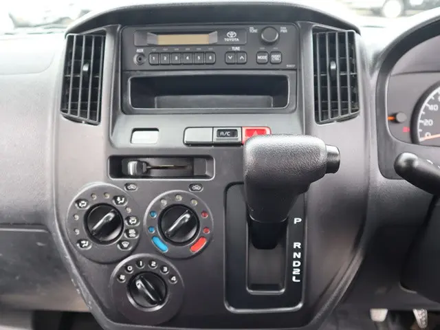 トヨタ タウンエーストラック DBF-S402U(2WD)の写真32