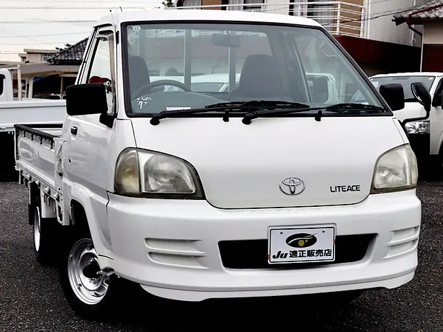 トヨタ ライトエーストラック GK-KM70(2WD)の写真4