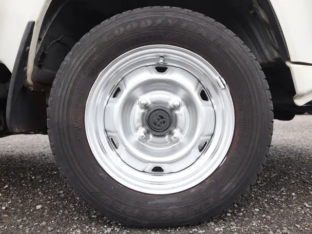 トヨタ ライトエーストラック GK-KM70(2WD)の写真22