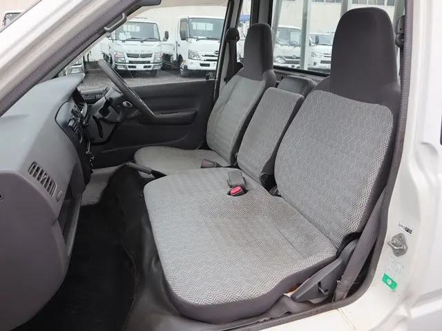 トヨタ ライトエーストラック GK-KM70(2WD)の写真33