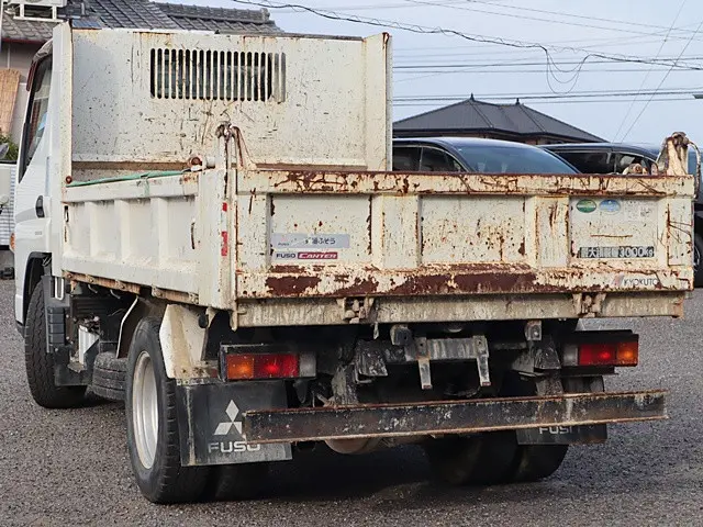 三菱 キャンター TPG-FBA60(2WD)の写真2