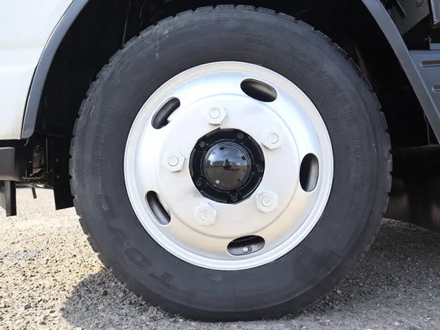 三菱 キャンター TPG-FBA60(2WD)の写真25