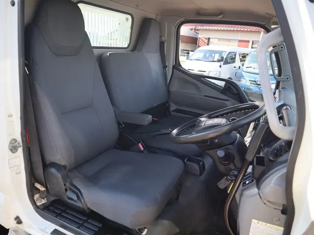 三菱 キャンター TPG-FBA60(2WD)の写真31