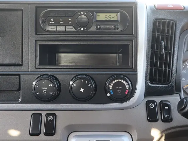 三菱 キャンター TPG-FBA60(2WD)の写真36