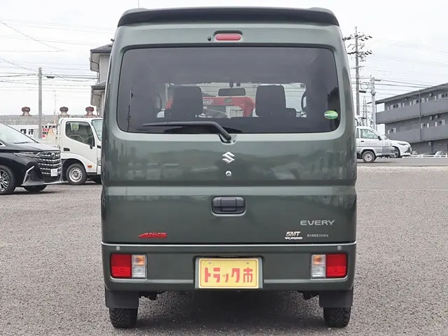 スズキ エブリイ EBD-DA17V(4WD)の写真6