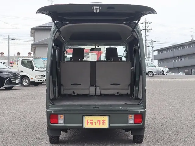 スズキ エブリイ EBD-DA17V(4WD)の写真10