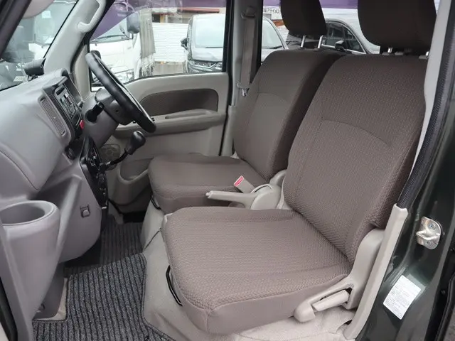 スズキ エブリイ EBD-DA17V(4WD)の写真33