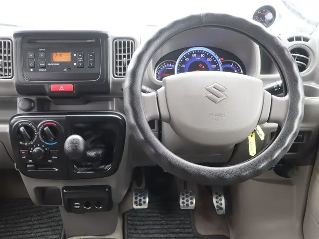 スズキ エブリイ EBD-DA17V(4WD)の写真39