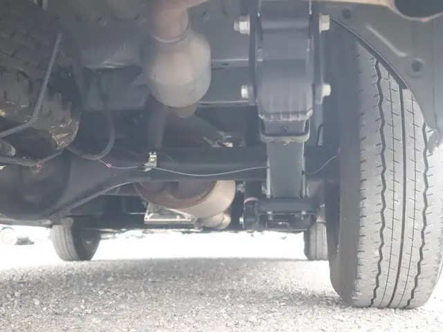 トヨタ ハイエース 3BA-TRH214W(2WD)の写真28