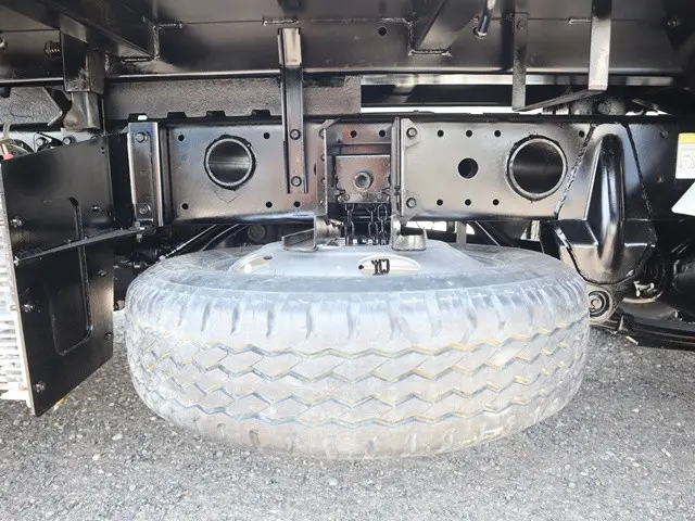 三菱 キャンター TPG-FBA30(2WD)の写真21