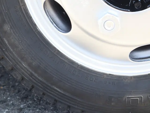 三菱 キャンター TPG-FBA30(2WD)の写真22