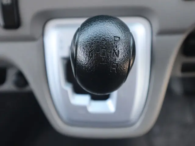 三菱 キャンター TPG-FBA30(2WD)の写真36