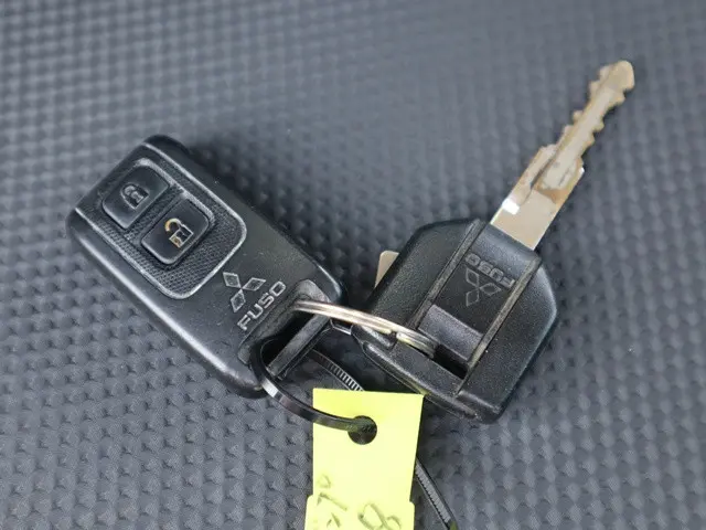 三菱 キャンター TPG-FBA30(2WD)の写真40