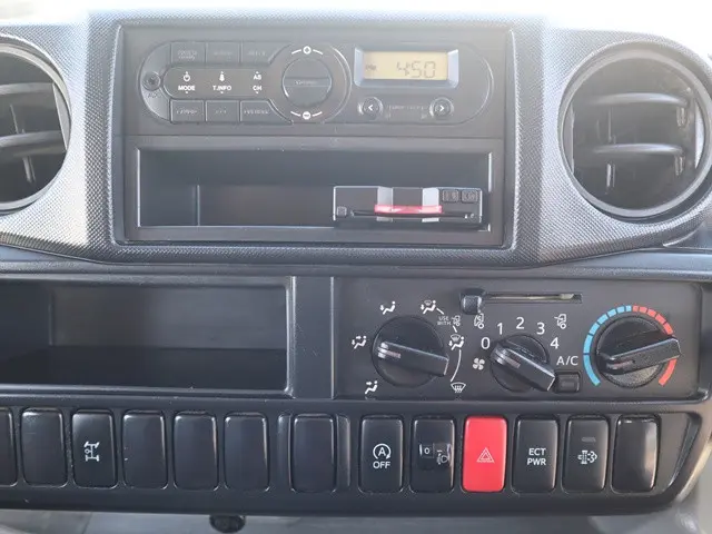 日野 デュトロ TPG-XZC610T(2WD)の写真38