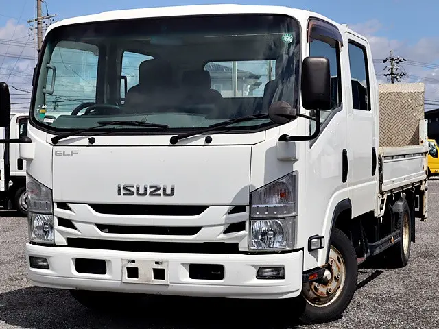 いすゞ エルフ TRG-NPR85AR(2WD)の写真1