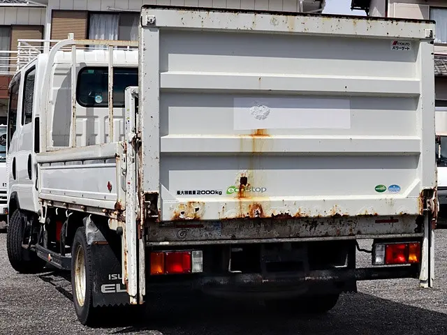 いすゞ エルフ TRG-NPR85AR(2WD)の写真2