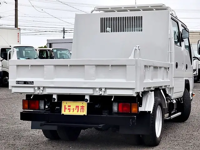 いすゞ エルフ TPG-NJR85AD(2WD)の写真5