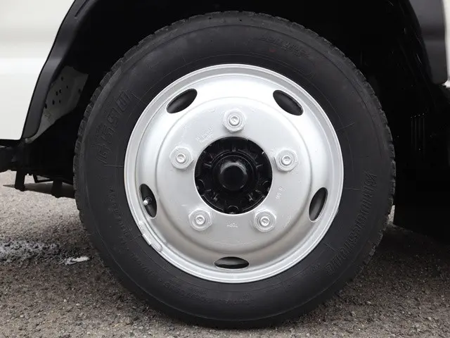 いすゞ エルフ TPG-NJR85AD(2WD)の写真27