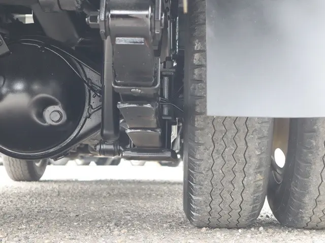 いすゞ エルフ TPG-NJR85AD(2WD)の写真30