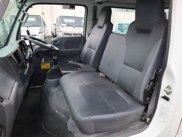 いすゞ エルフ TPG-NJR85AD(2WD)の写真35