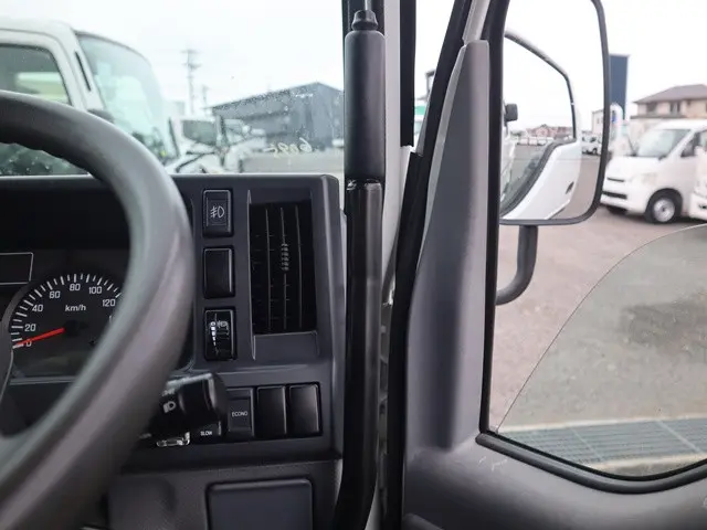 いすゞ エルフ TPG-NJR85AD(2WD)の写真45