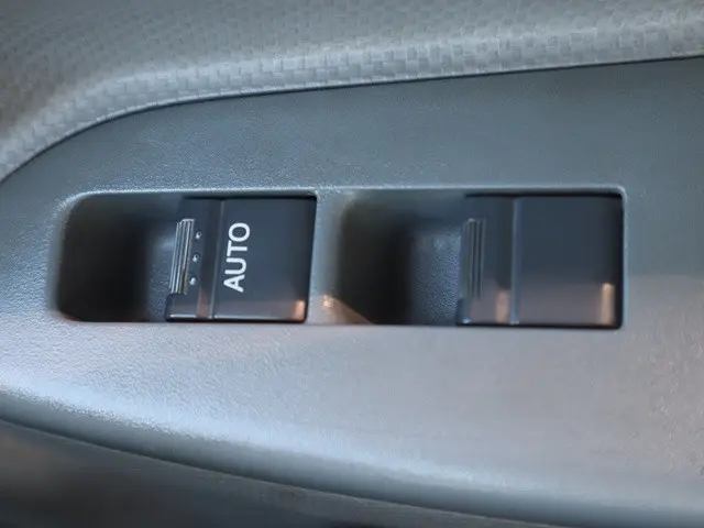いすゞ エルフ TKG-NPR85YN(2WD)の写真40