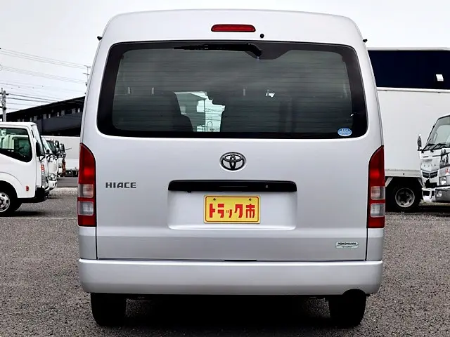 トヨタ ハイエース CBA-TRH219W(4WD)の写真6