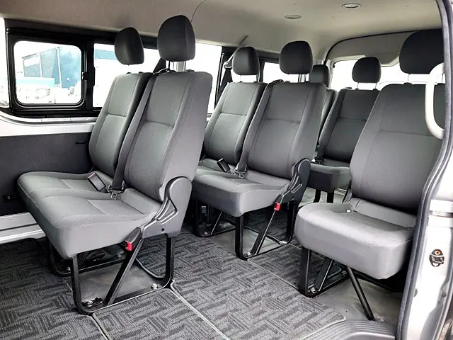 トヨタ ハイエース CBA-TRH219W(4WD)の写真14