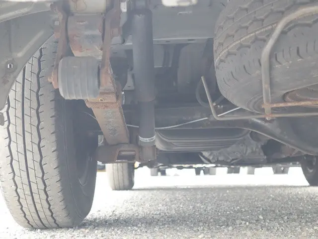 トヨタ ハイエース CBA-TRH219W(4WD)の写真28