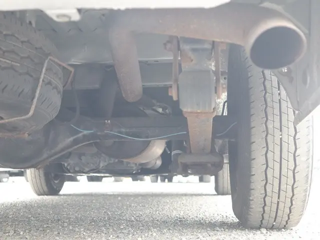 トヨタ ハイエース CBA-TRH219W(4WD)の写真29