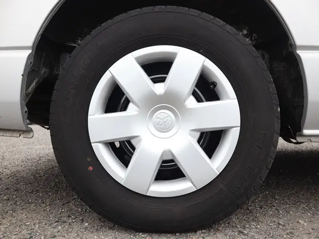トヨタ ハイエース CBA-TRH219W(4WD)の写真30