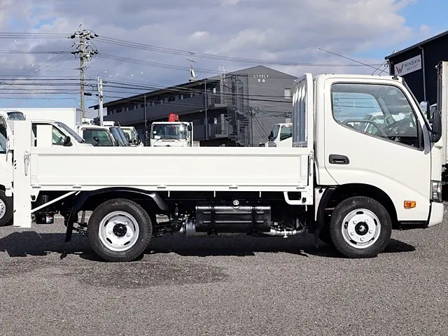 トヨタ ダイナ TPG-XZC605(2WD)の写真8