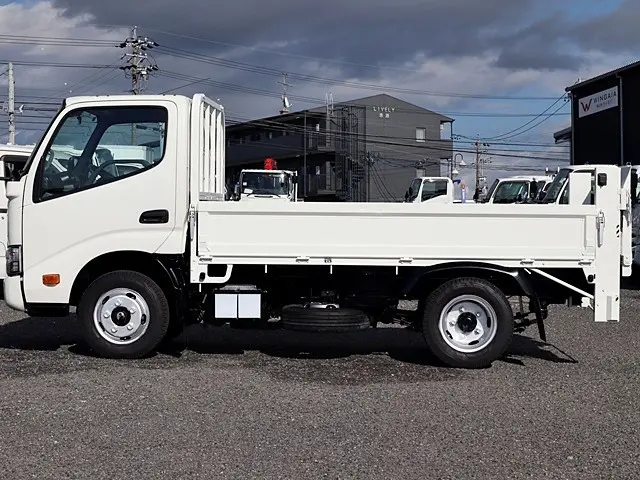 トヨタ ダイナ TPG-XZC605(2WD)の写真9