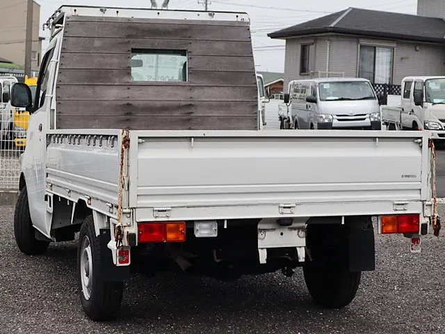 トヨタ ライトエーストラック DBF-S402U(2WD)の写真2