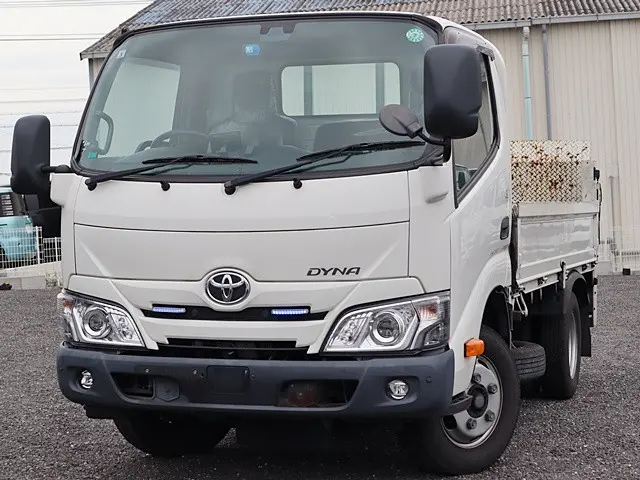 トヨタ ダイナ 2RG-XZC605(2WD)の写真1