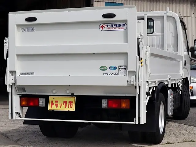 トヨタ ダイナ 2RG-XZC605(2WD)の写真5