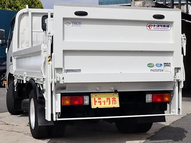 トヨタ ダイナ 2RG-XZC605(2WD)の写真7