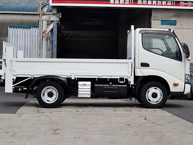 トヨタ ダイナ 2RG-XZC605(2WD)の写真8