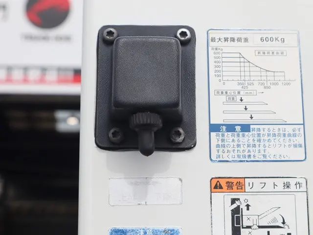 トヨタ ダイナ 2RG-XZC605(2WD)の写真14