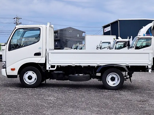 トヨタ ダイナ TKG-XZC605(2WD)の写真9
