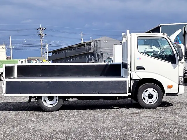 トヨタ ダイナ TKG-XZC605(2WD)の写真10
