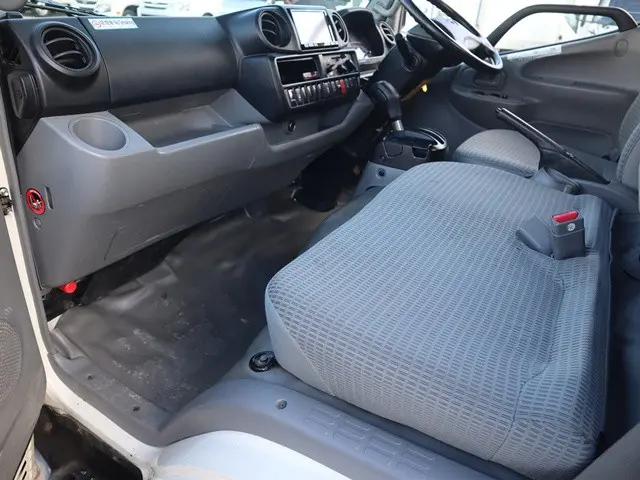 トヨタ ダイナ TKG-XZC605(2WD)の写真32
