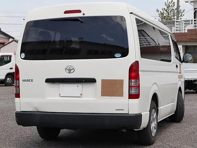 トヨタ ハイエース CBA-TRH214W(2WD)の写真3