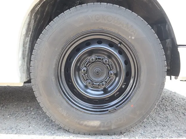 トヨタ ハイエースバン QDF-GDH206V(4WD)の写真23